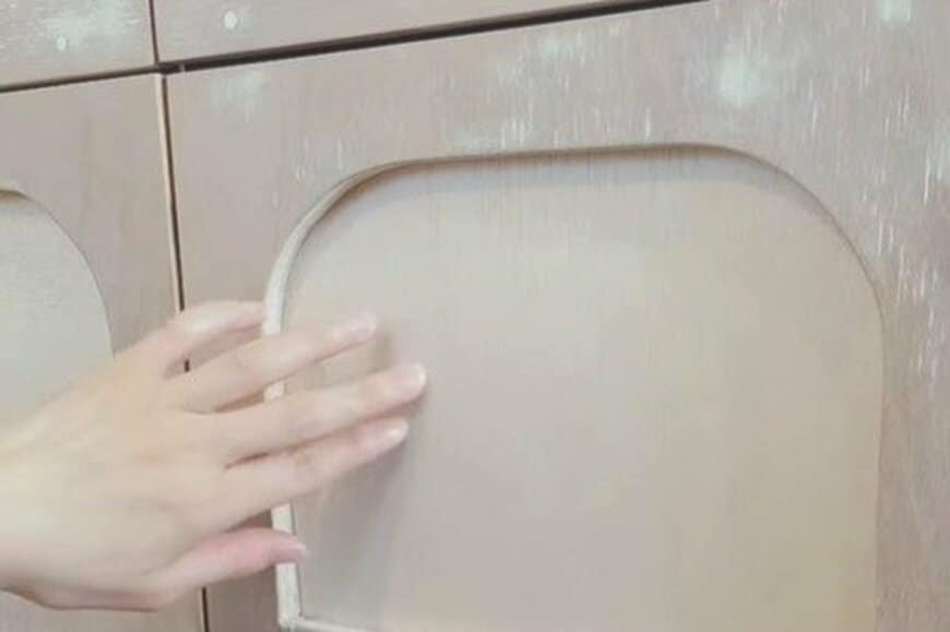 【築10年超戸建】海外風セルフリノベがまるで職人みたい　収納付きのおしゃれなゴミ箱をDIY