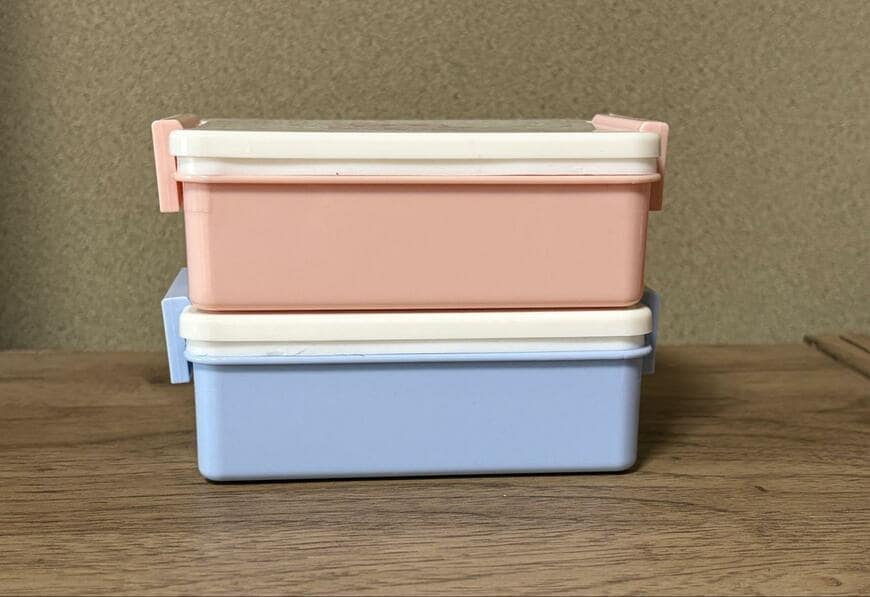 筆者撮影（セリア、ランチボックス 380ml リボンフラワー）