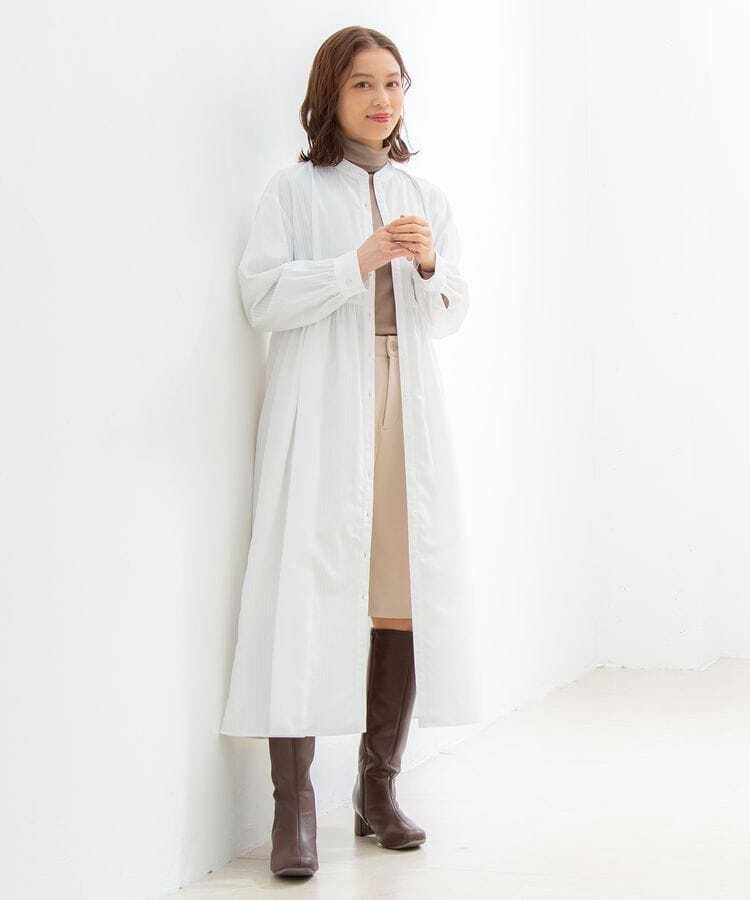 出所：Honeys Online Store バンドカラーワンピース