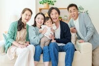 【世帯分離】で親世帯の介護費用や医療費、保険料の負担を抑えられる？！主な「メリット・デメリット」を解説！