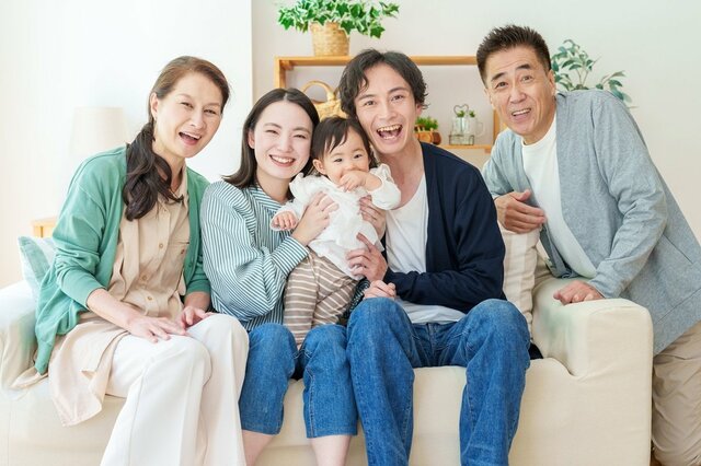 【世帯分離】で親世帯の介護費用や医療費、保険料の負担を抑えられる？！主な「メリット・デメリット」を解説！