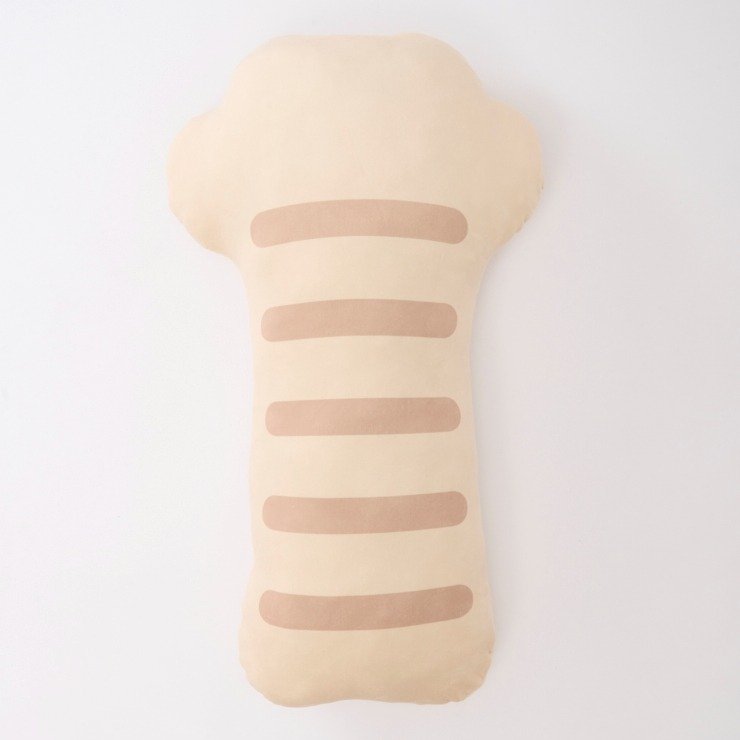 出所：しまむら 公式オンラインストア 抱き枕（猫の手・トラ猫）