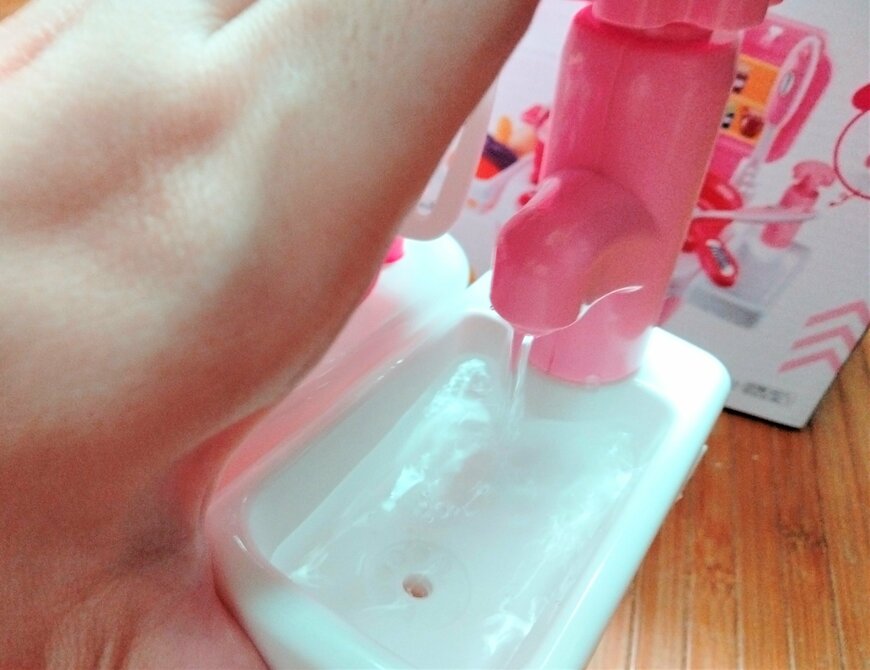 筆者撮影（ダイソー、ままごと（キッチン））