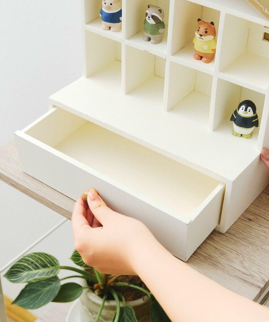 salut!、おうち引き出し付きコレクションラックの画像