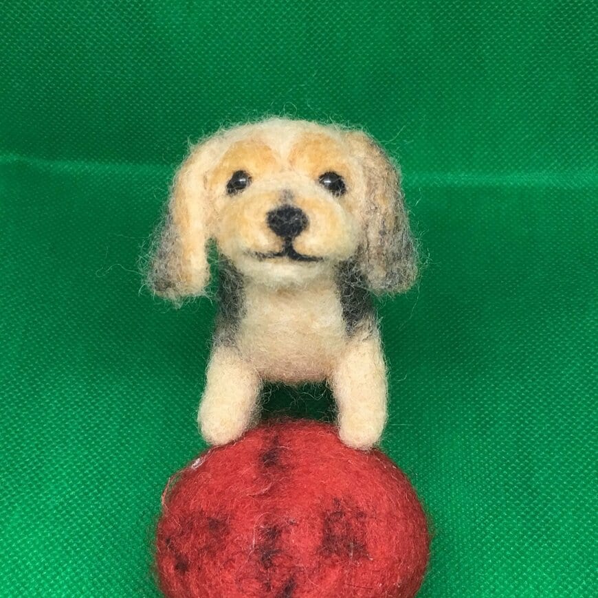 羊毛フェルトで作った愛犬