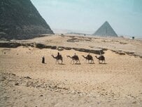 亡き祖父が残した4枚の写真を見ると…世界各地の壮大な景色に「めちゃくちゃ素敵」「旅に出たくなる」