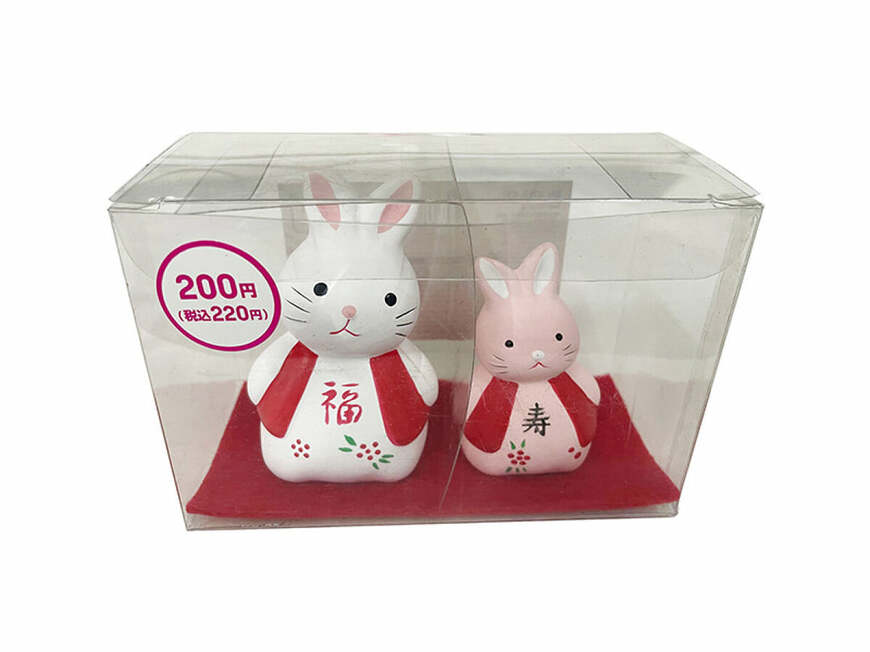 出所：公式通販 ダイソーネットストア 置物（卯親子、立ち）