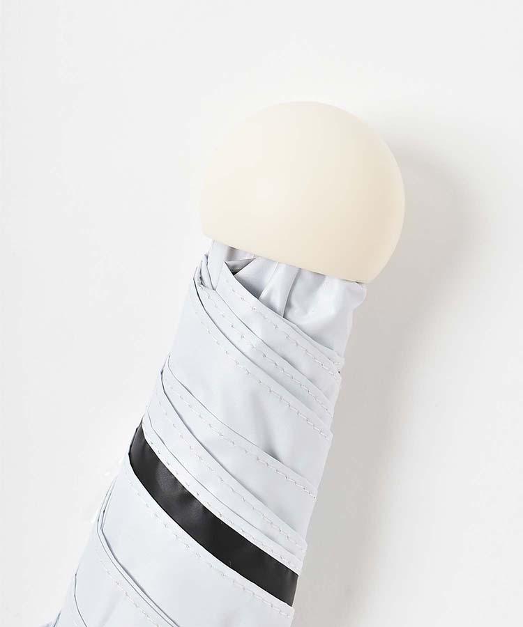 出所：ブルーブルーエ公式 旅する喫茶クリームソーダパラソルmini