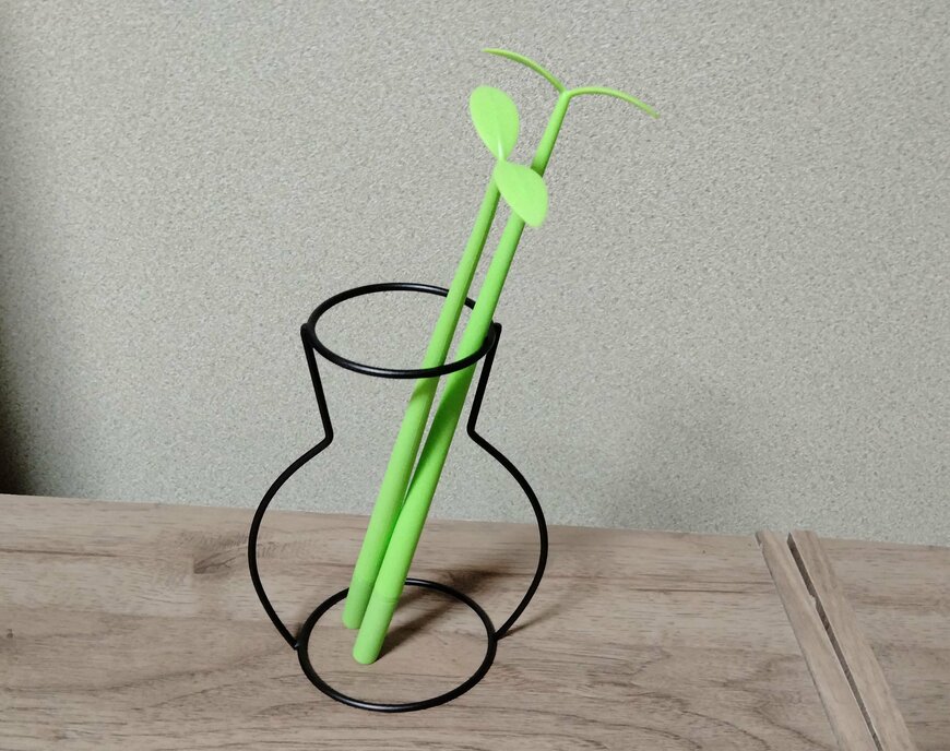 筆者撮影（ダイソー、ボールペン（葉っぱ））