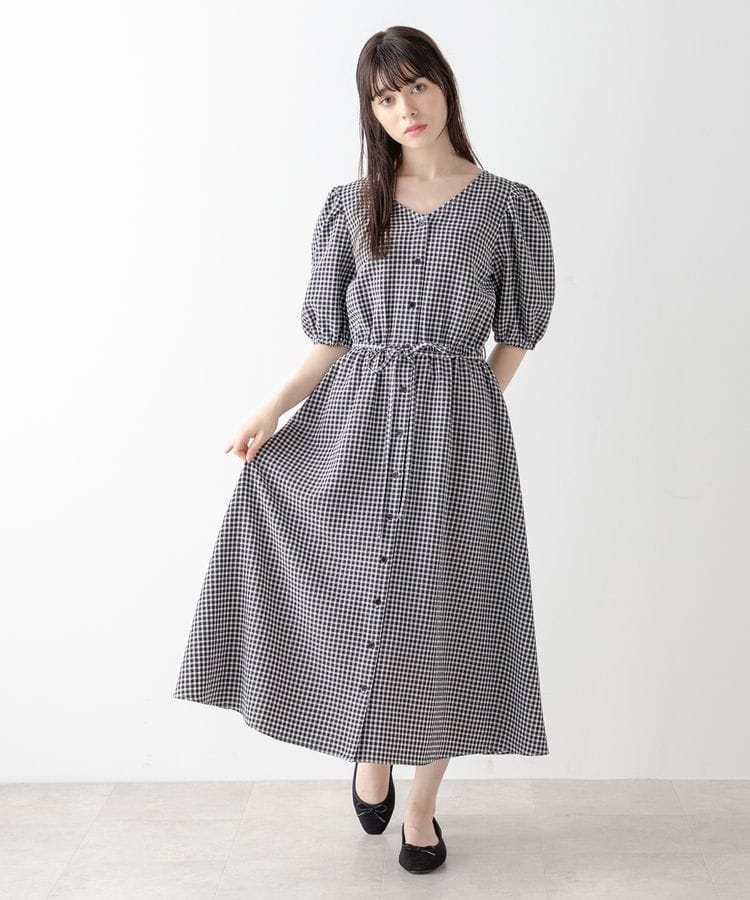 出所：ハニーズ公式通販 前開きワンピース