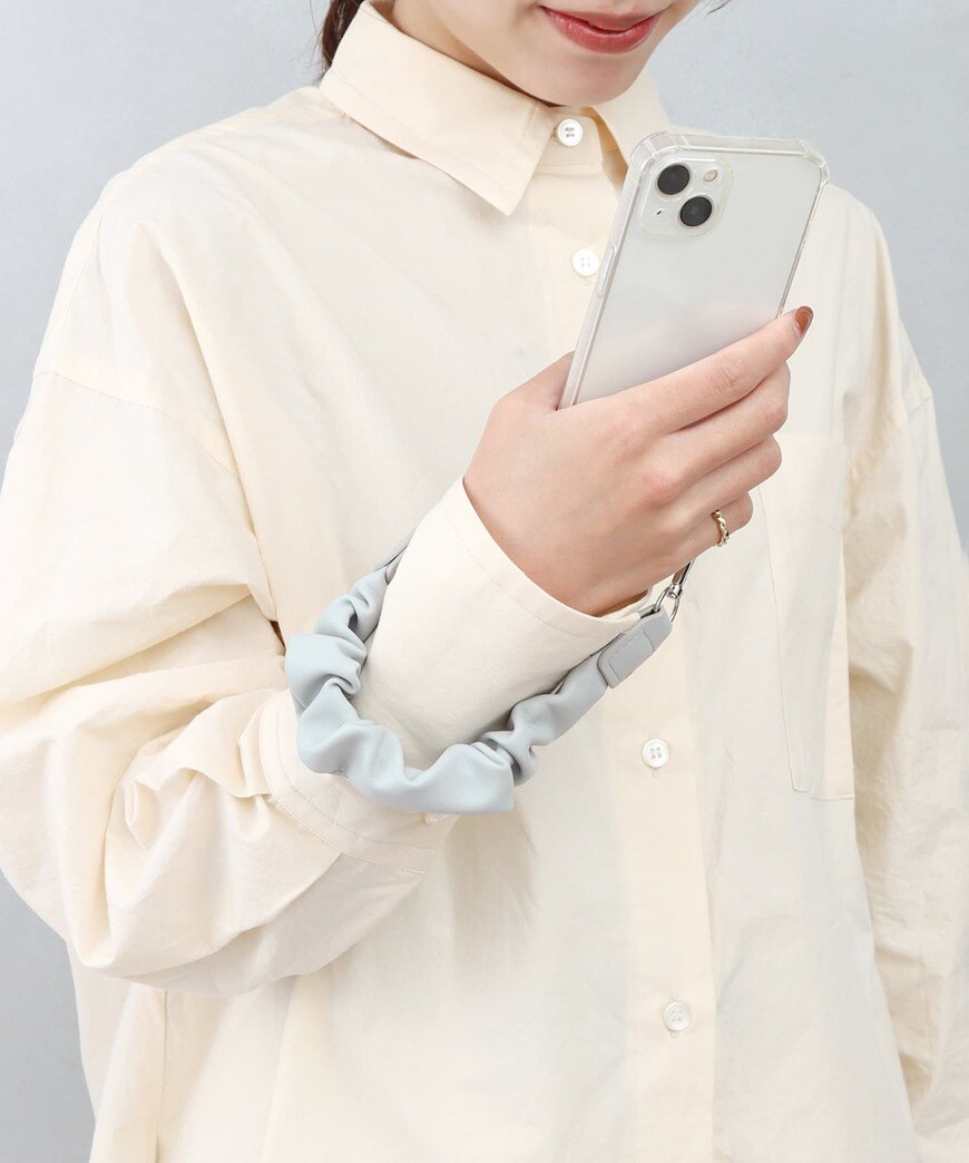 3COINS公式　フェイクレザーハンドストラップ