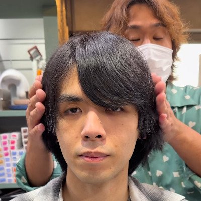 変身前の男性