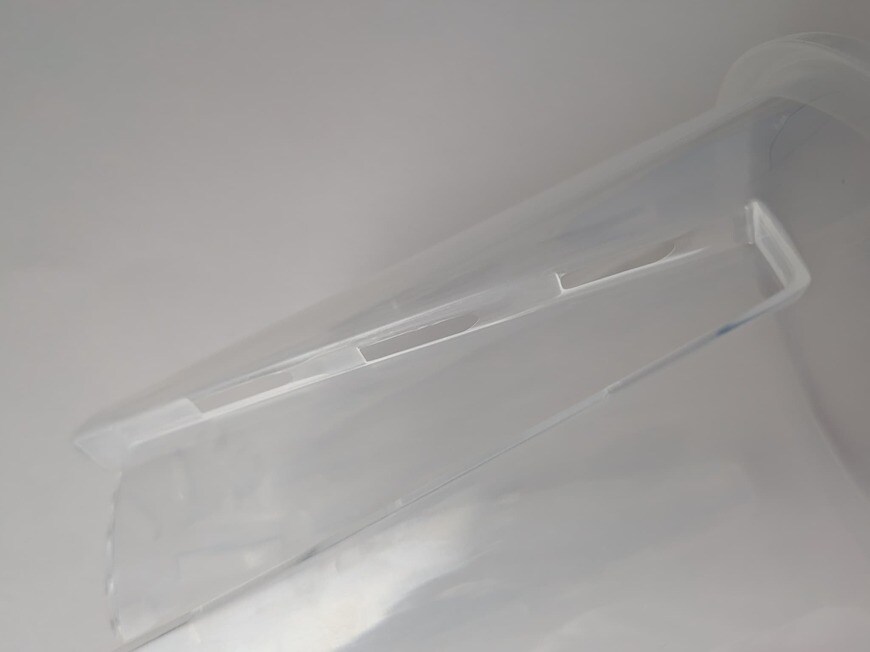 「サイドにもしっかりスリットが！」