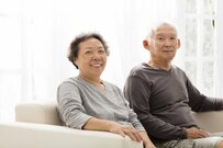 60歳代で「貯蓄4000万円以上」の世帯はどれくらい？老後のやりくり「年金収入と家計支出」の平均額も公開
