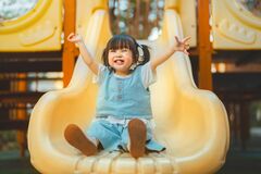 【2026年最新】梅雨の週末の救世主！雨でも1日遊べる「大型室内遊び場」がある関東の道の駅3選