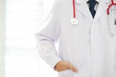 後期高齢者医療、窓口負担「3割」の割合が最も高いのは東京都。8月から高額療養費の外来上限は「2万2000円」
