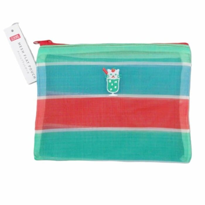 「ソーダ」柄はシュワシュワとしたソーダに浮かぶ猫が爽やか