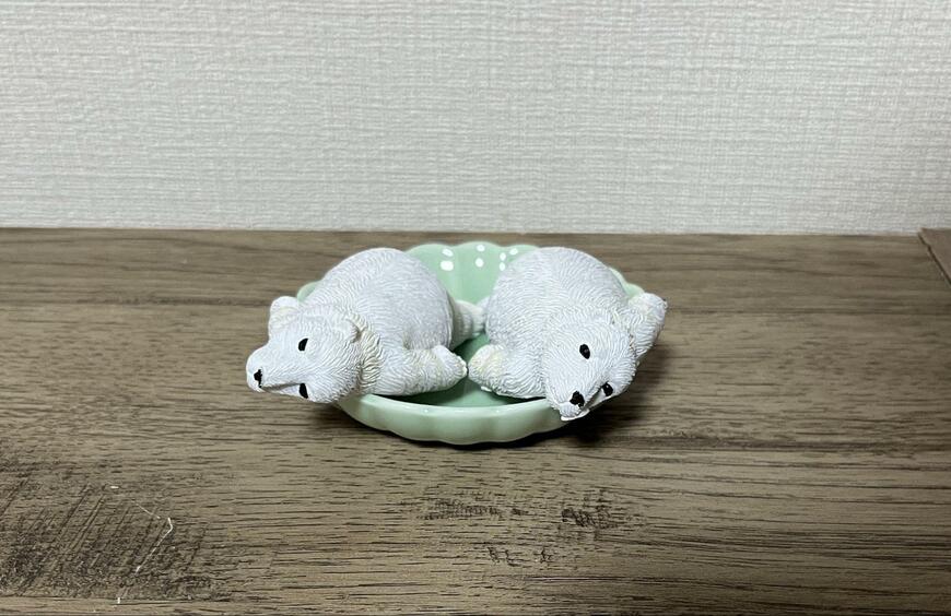 キャンドゥ、リトルフレンド ダラけたシロクマ