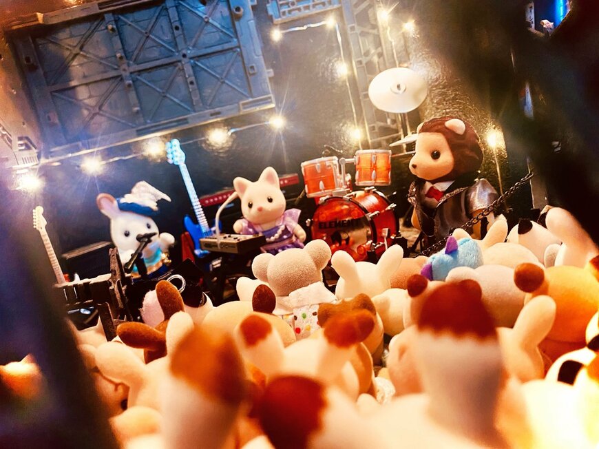 ライブハウスの熱気が伝わる！