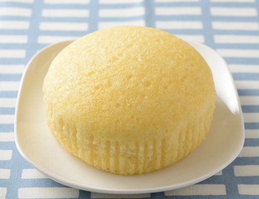ローソンの新商品：ふんわりたまご蒸しケーキ