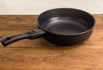 【消費者トラブル】「取っ手に火がつき焼損した！」フライパンの取っ手が焼損するトラブルはなぜ起きたのか？