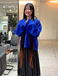 膝を超える超ロングヘアをばっさりカットした女性　大胆イメチェンの行方はいかに…！