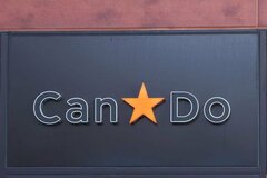 夏のお手伝いをもっと楽しく！キャンドゥの「星を集めるランクアップバッジ」がアニメやマンガのアイテムみたいでかわいい！