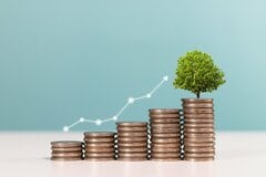 【新NISAの積立投資】「オルカン」と「S&P500」どっちを選ぶ？ 運用成績と特徴を徹底比較！