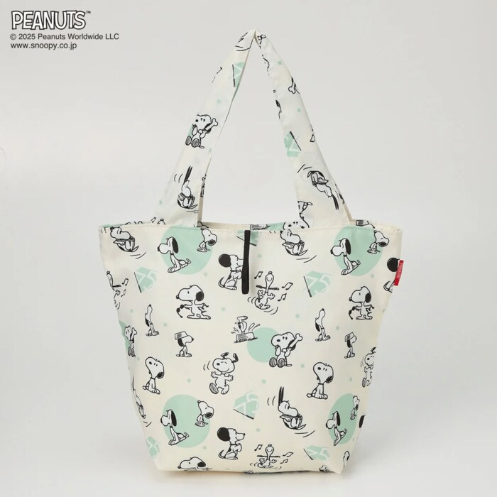 スヌーピーの普遍的な可愛らしさと日々の生活で役立つ実用性を見事に両立