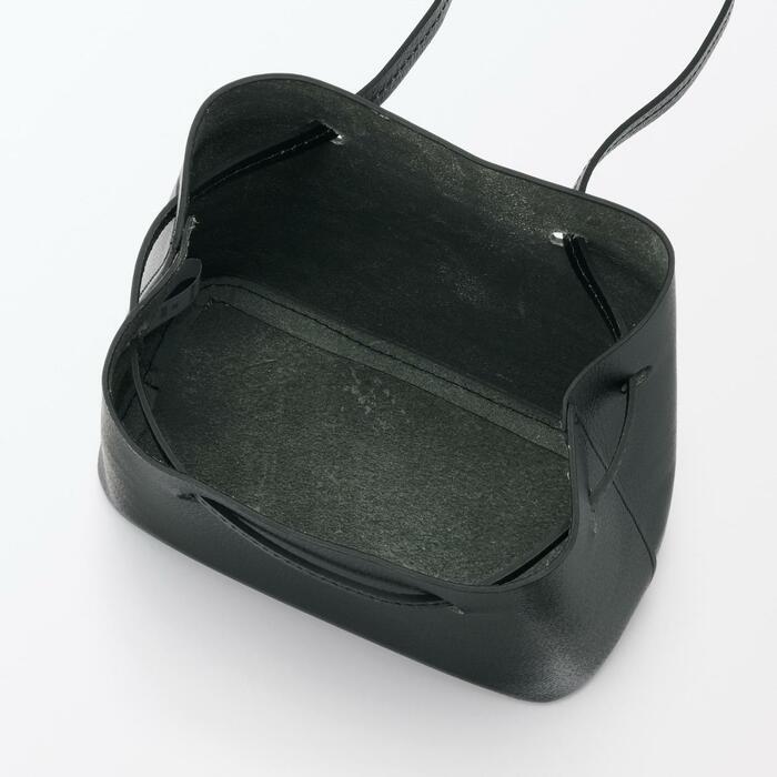 ヌメ革　巾着バッグ