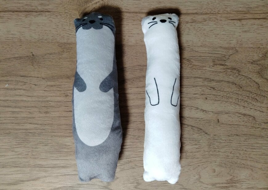 筆者撮影（セリア、ペットのおもちゃ おこじょ・カワウソ）