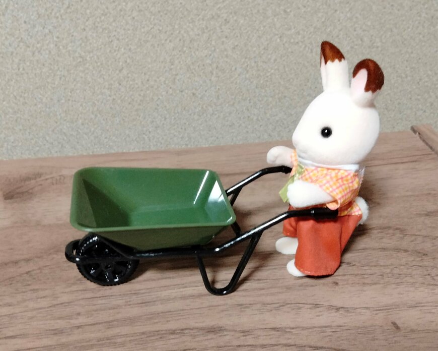 筆者撮影（セリア、ミニチュア 一輪車）