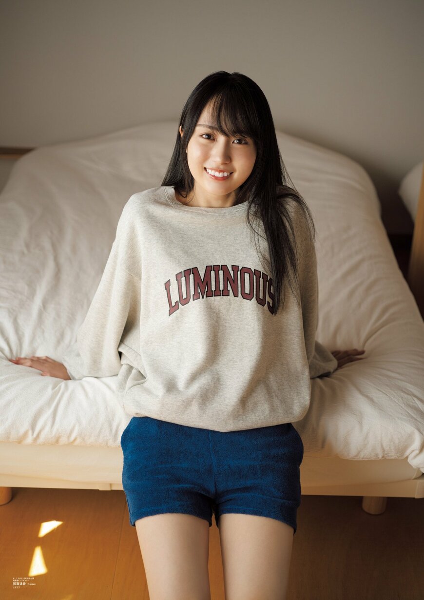 出所：株式会社東京ニュース通信社「『今の私が一番私らしい。』1万字に及ぶロングインタビューで紐解く、乃木坂46・賀喜遥香の心境。モッズコート姿がクールに映る、B.L.T.1月号の表紙画像を公開！」 