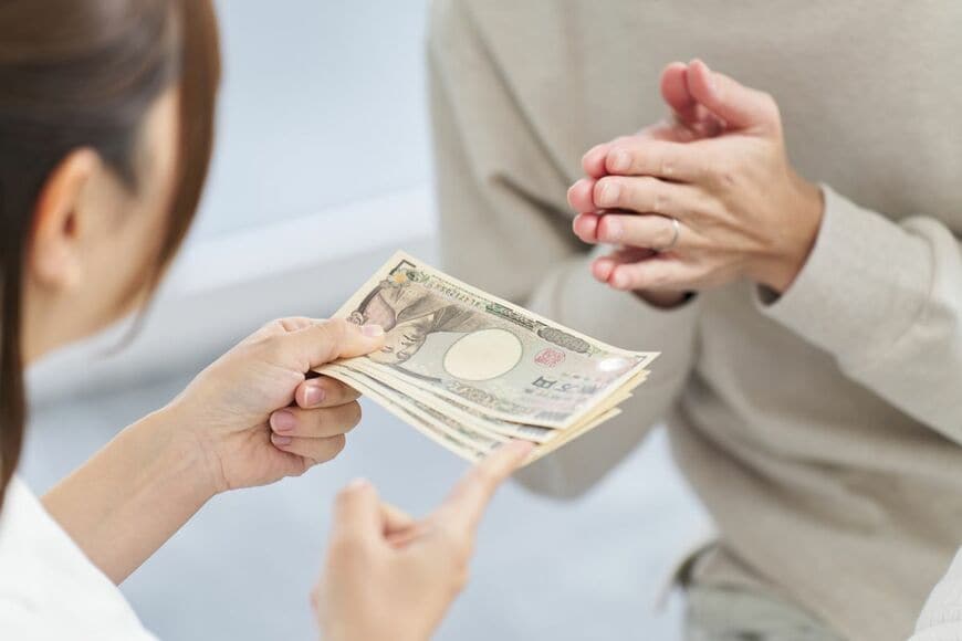 【遺産分割前の払戻し】亡くなった人の預金は動かせない？葬儀費用にも使える制度、1つの金融機関から下ろせるのは150万円まで
