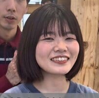 丸顔を気にする女性がイメチェン！素敵な「ショートヘア」に大変身した姿が話題