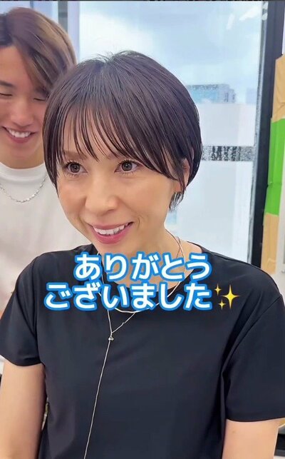 斜めに流して、軽さが出たショートスタイル