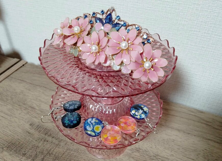 筆者撮影（セリア、パルフェ インテリアスタンド）