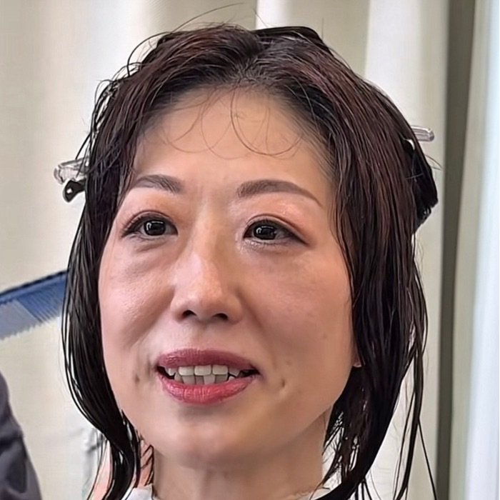 「娘が誕生日プレゼントで」北海道に住む女性が銀座で似合わせカットでメガネが似合う「ショートヘア」に