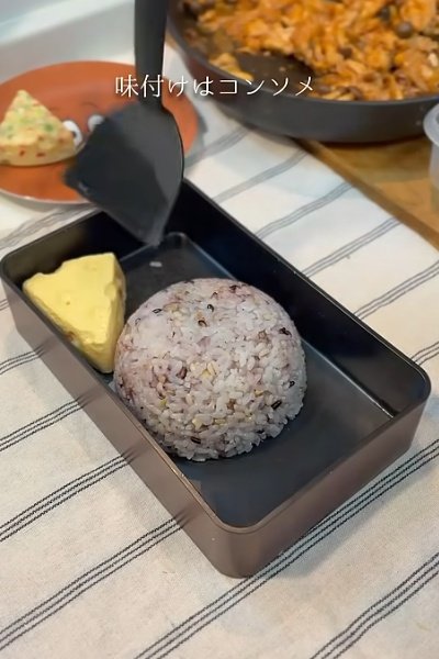 【洋風プレート風弁当】チーズ型蒸したまごやお花の形のキッシュが可愛い！見た目も味もこだわったお弁当が話題
