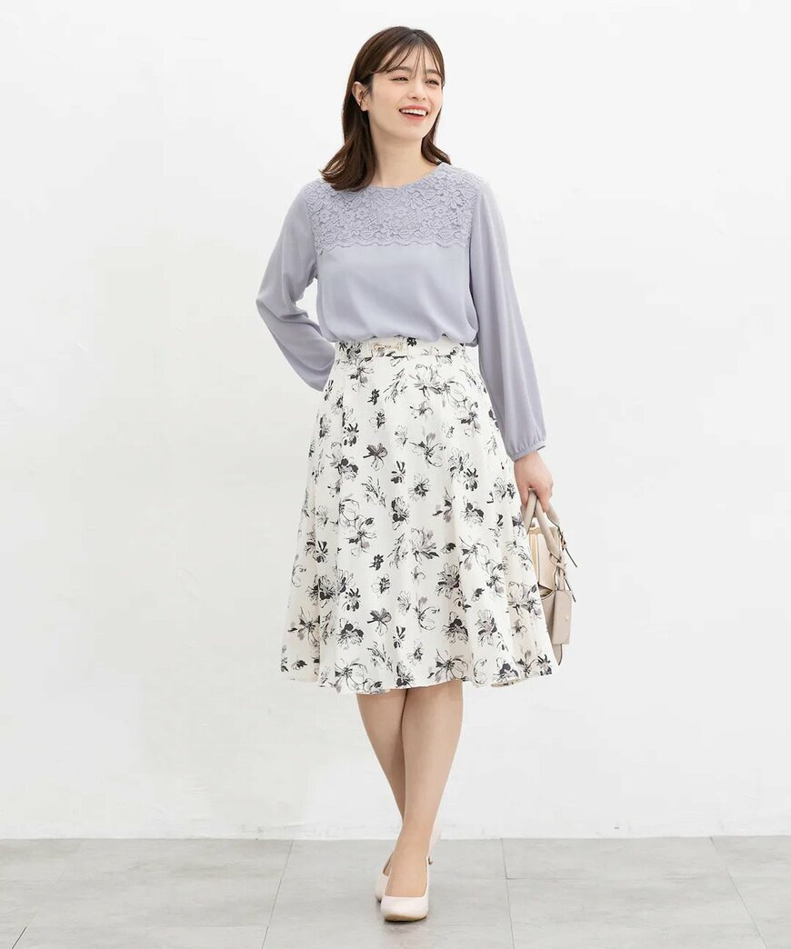 ハニーズ公式　レース使いブラウスの画像