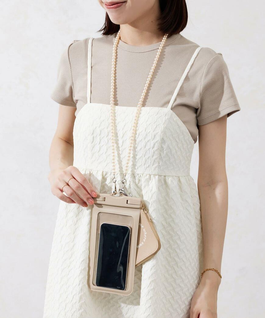 3COINS、ポーチ付き防滴スマホケース/水遊びアイテム画像