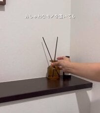 【100均DIY】垢抜けない〈小物コーナー〉→ダイソーのストーン調トレーとセリアの球体で〈高見え空間〉に雰囲気ガラリ！