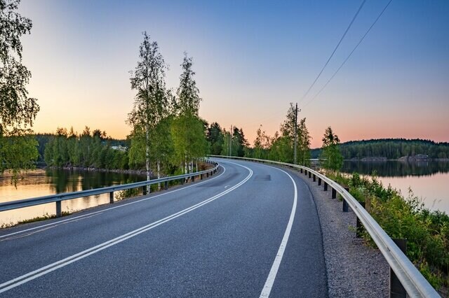 フィンランドで見つけた案内標識に釘付け　日本人なら思わず反応する地名に「ラブリー」「住みたい」と反響