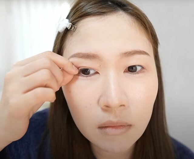【100均化粧品でフルメイク】登録者47万大人気YouTuberが「100均商品フルメイク」したら驚きのクオリティ！