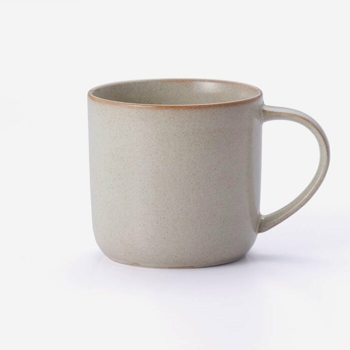 370mlの大きめサイズで、日常的に使いやすいマグカップ