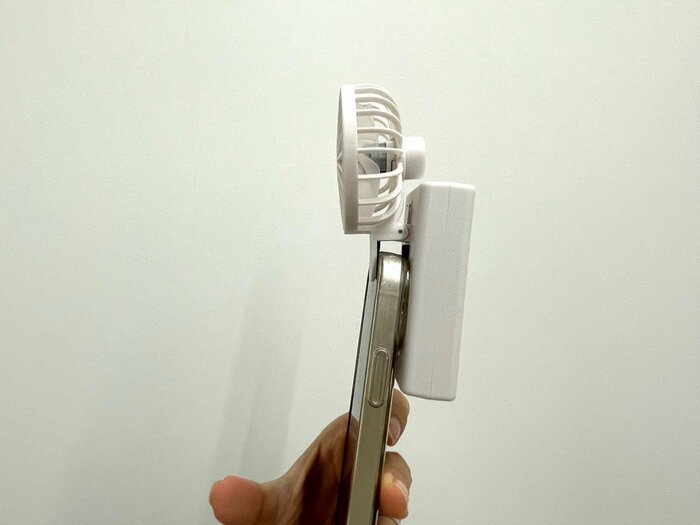 スマホ取り付け側面