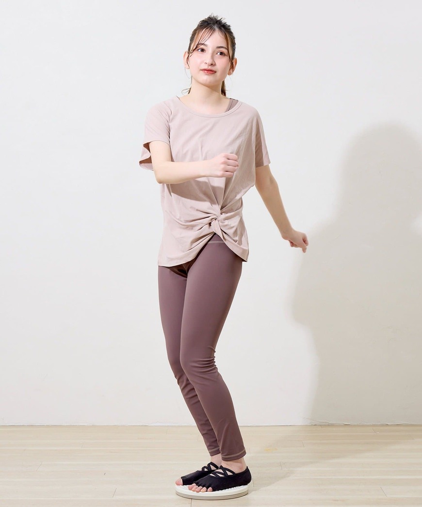 出所：パルグループ公式ファッション通販サイト 3COINS 《WEB限定商品》ツイストボード／hemle