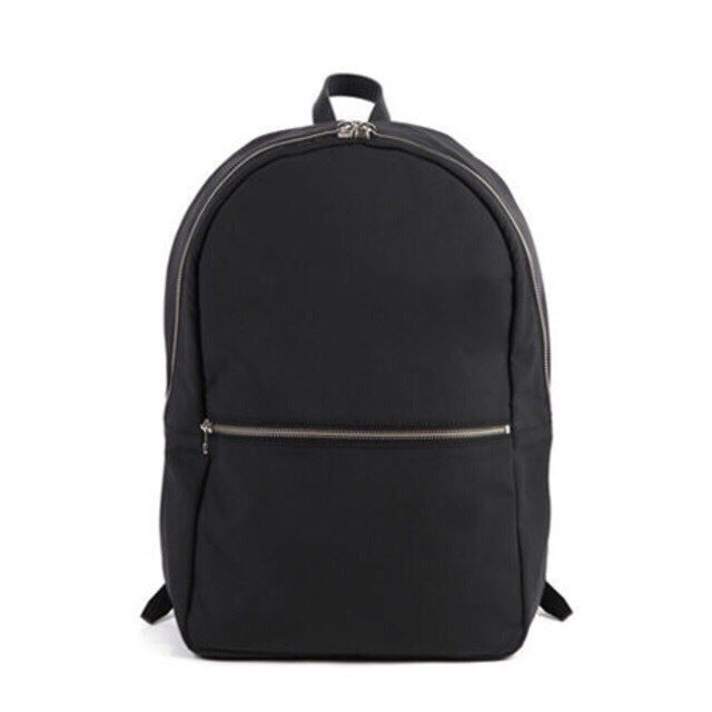 ARUMO - ベーシックリュックサック / ブラック x ブラックレザー ¥31,680（税込）