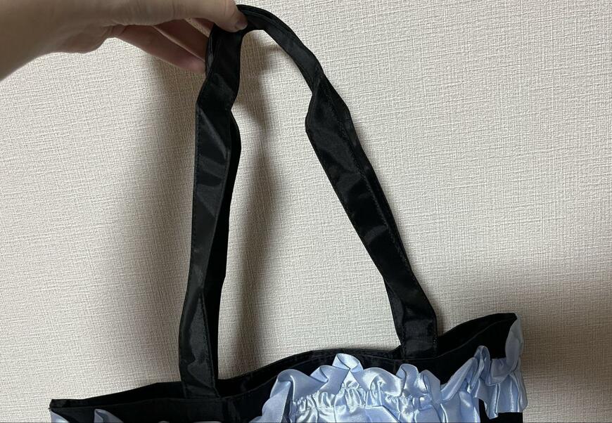 筆者撮影（Sho-Comi　19・20合併号、サテンフリルビッグトートバッグ）