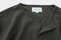 ちょっぴり上品がポイント。テレワークに効くコットンニット4選